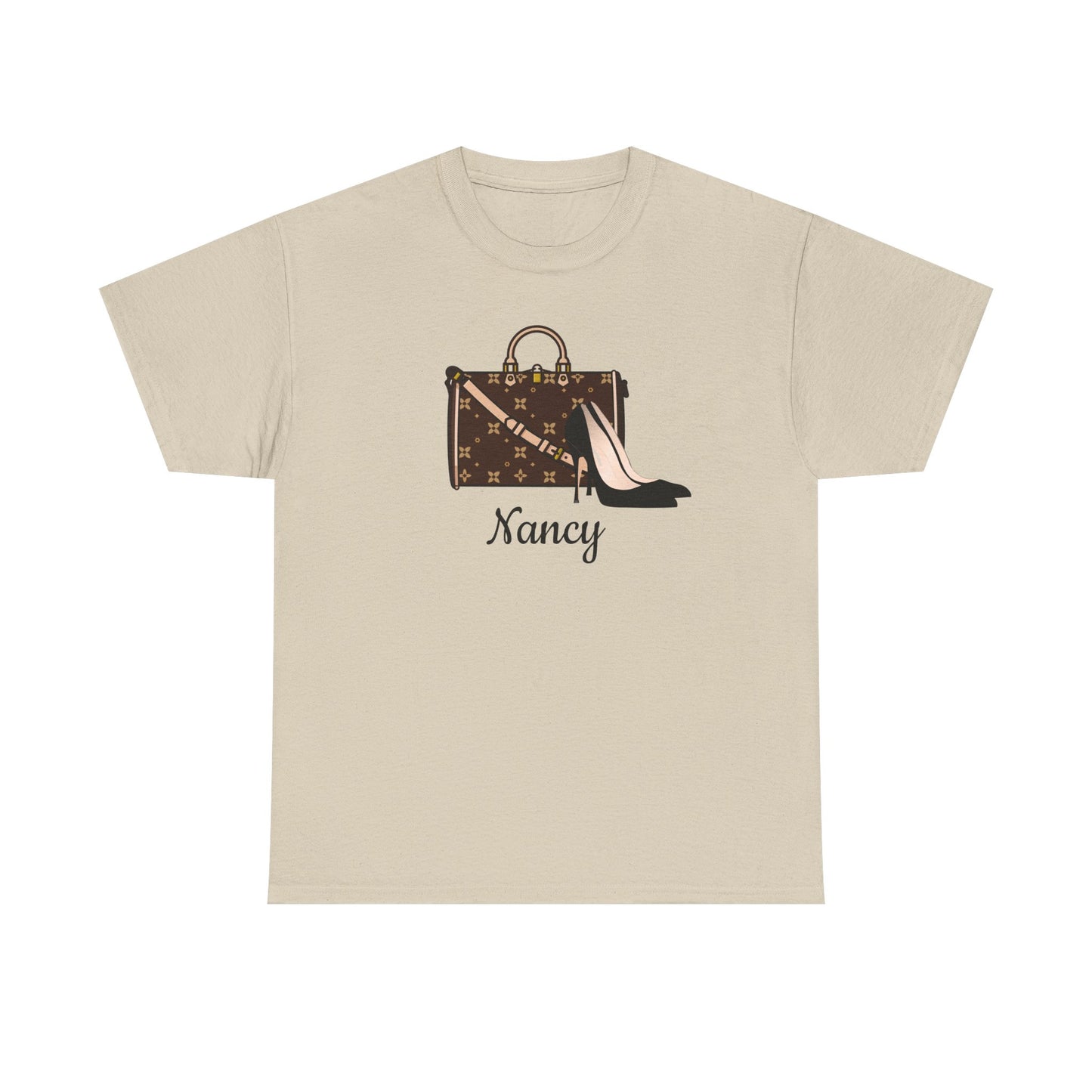 Camiseta gráfica con tacones y bolso | Personalizable