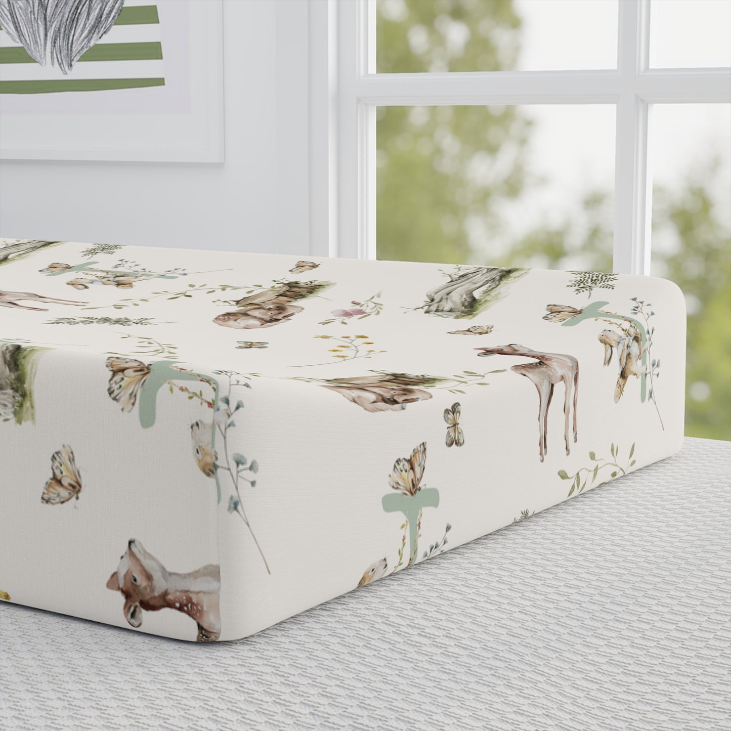Petits Animaux | Meadow Deer Changing Pad Cover | Personalized Nursery Cover - Tresor Valeur